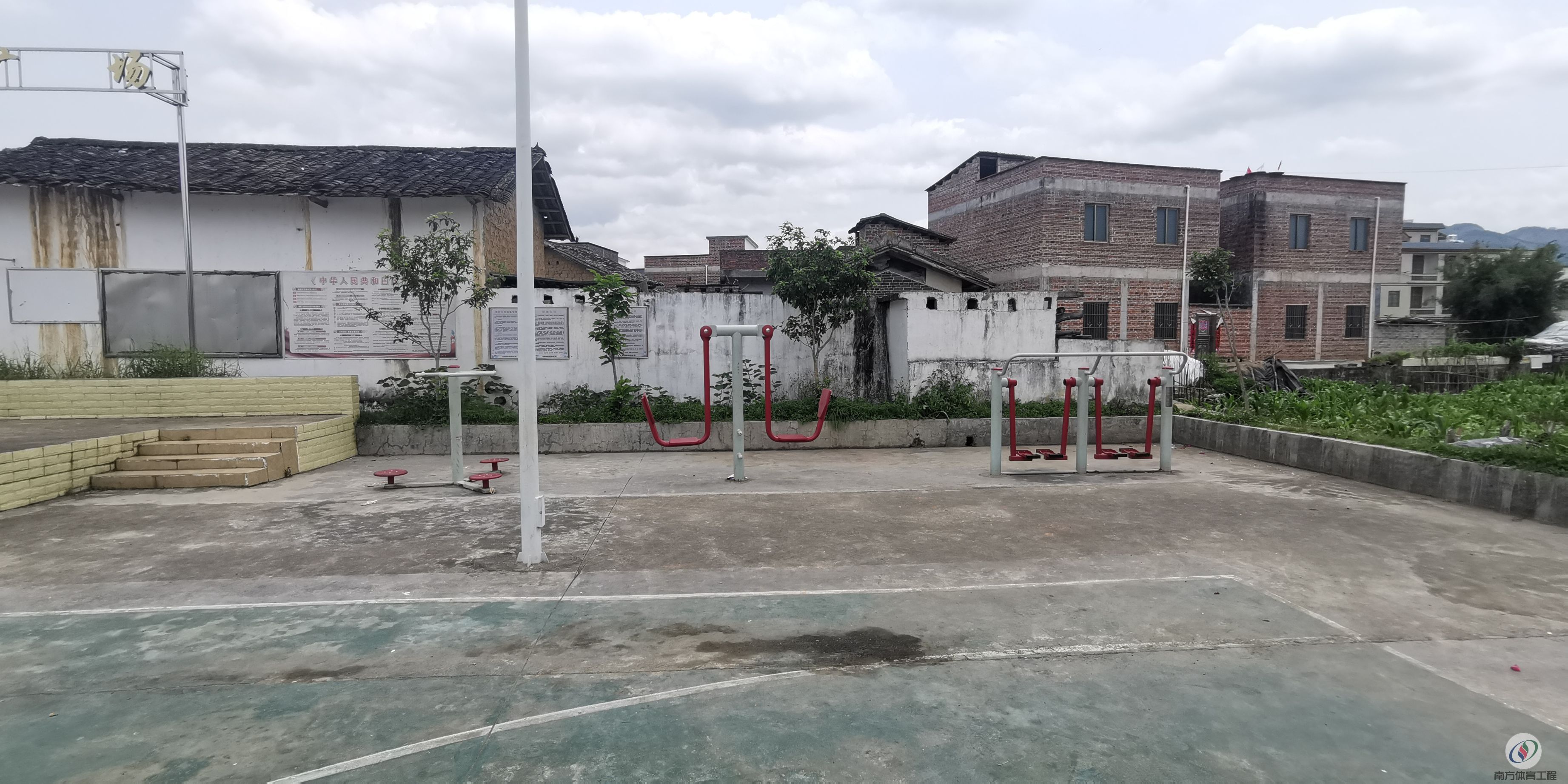 广东省肇庆市封开县金装镇安靖村委会金装镇安靖村委儿童游乐场
