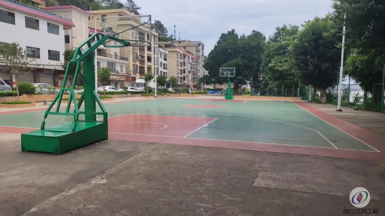 广东省肇庆市封开县江口街道江口社区居委会江口街道江口社区城北体育公园儿童游乐场